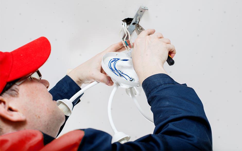 recherche électricien bâtiment Paris 13